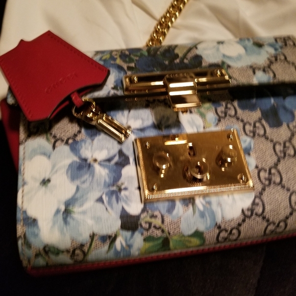 Gucci purses - Picture 2 of 7